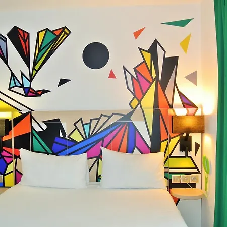 Ibis Styles Maine Montparnasse Hotel 3*