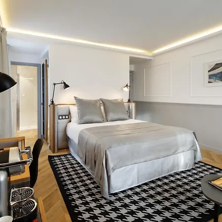 Petit Lafayette Hotel