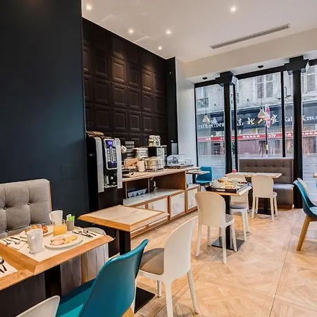 Hotel Petit Lafayette