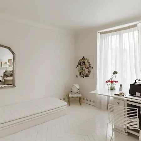 Spacious T2 Boulevard Beaumarchais *