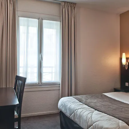 Hotel Les Hauts De Passy - Trocadero Eiffel 3*
