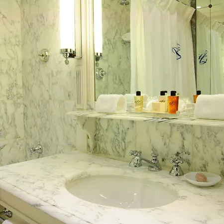 Hotel Luxembourg Parc 4*