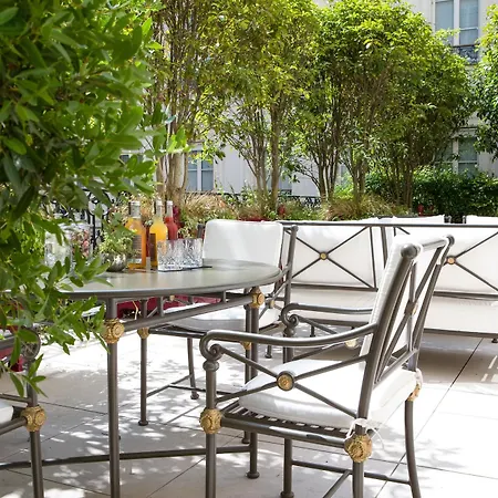 La Reserve & Hotell 5*