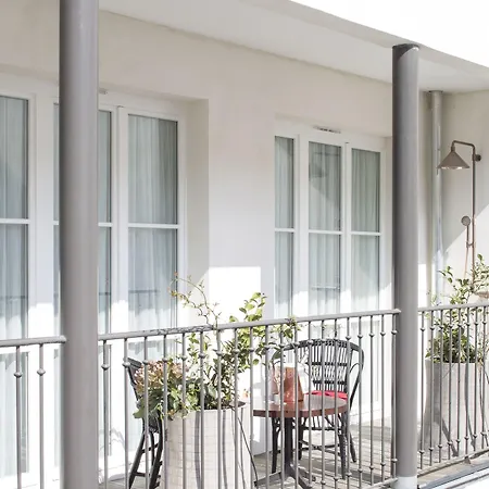 Les Bains Hotell