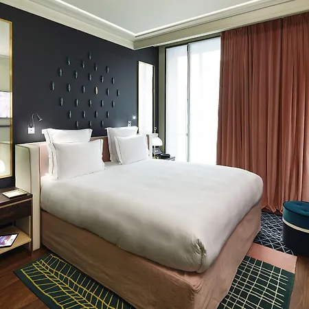 Le Roch & Hotel 5*
