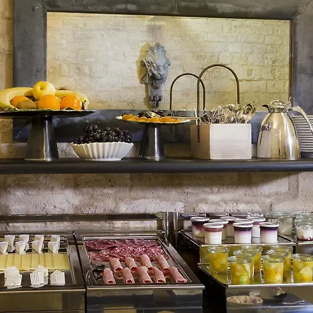Hotel Des Ducs D'anjou 4*