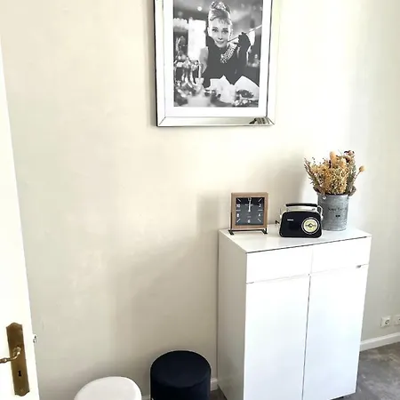 Apartment Marais Braque Paris