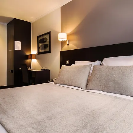 Hotel Arc Elysées 3*