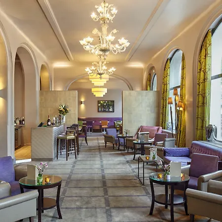 Hotel - Gare De Lyon Bastille By Ihg