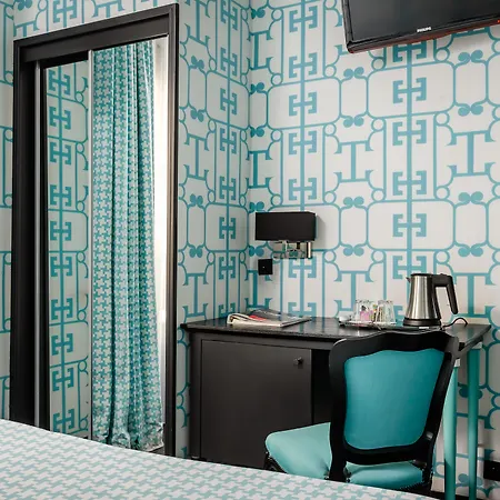 Hotel Monceau Elysees 3*