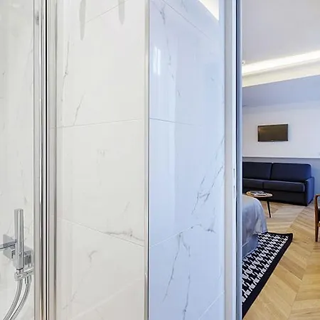 Hotel Petit Lafayette Paris