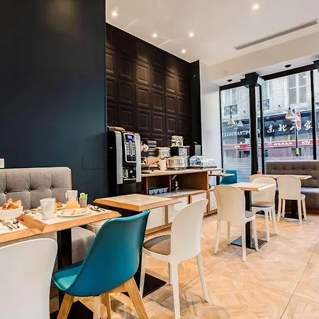 Hotel Petit Lafayette 4*