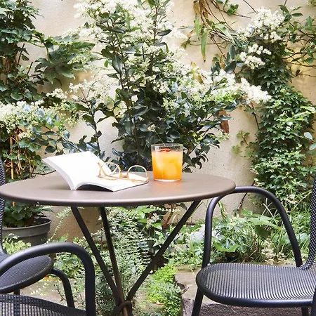 Hotel Perpetual Elysee Montaigne Paris