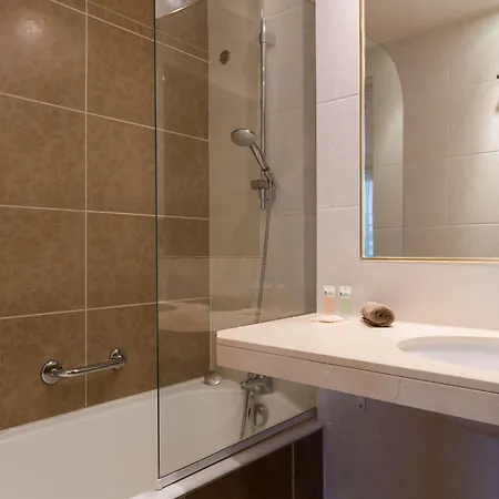 Gaillon Opera Hotel 3*