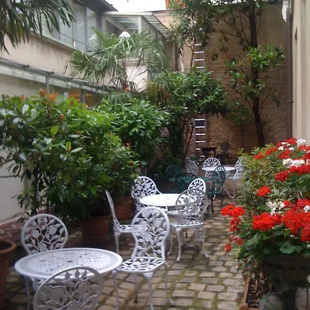 Du Jeu De Paume 4* Paris