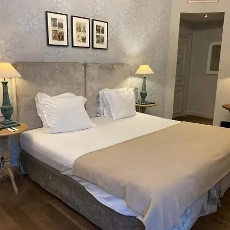 New Roblin Hotell 4*