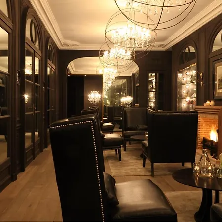 New Roblin 4* Paris