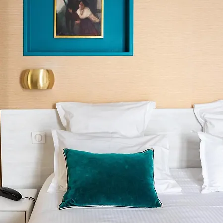 Hotel Queens Boutique 3*