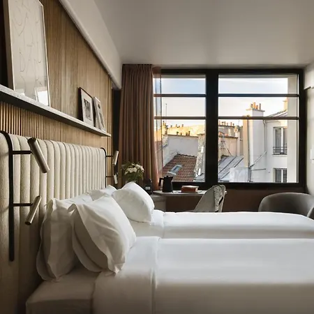 Dame Des Arts Hotel 4*