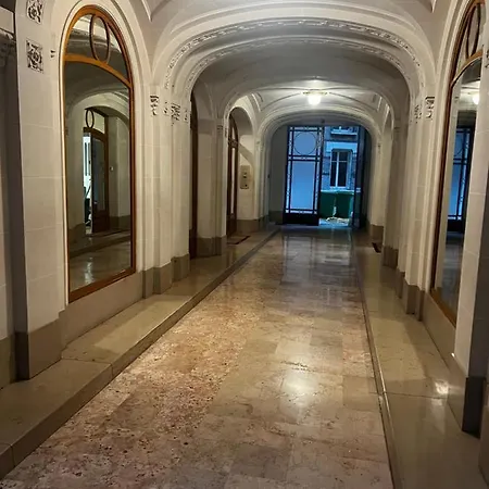 Sous Les Toits De Trocadero Apartamento