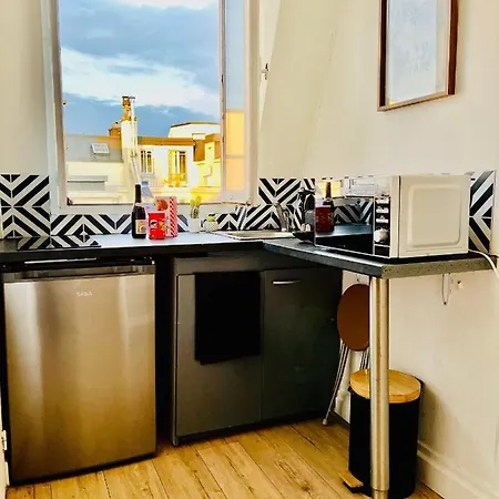 Buttes Chaumont - Studio Centre Séjour chez l'habitant *