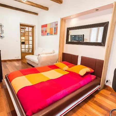 Apartament Abbesses Montmartre Paryż