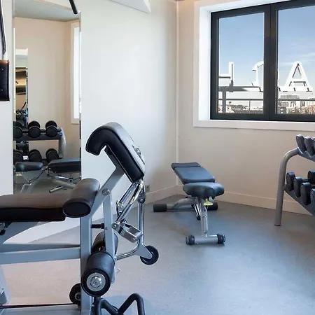 Hotel Ac Porte Maillot By Marriott