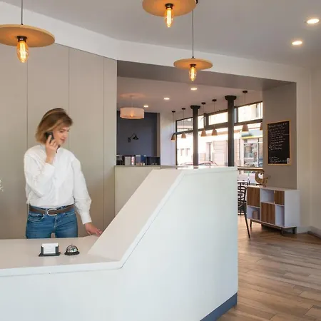 Hotel Coypel By Magna Arbor Parijs