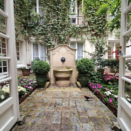 Hotel Le Relais Médicis 4*