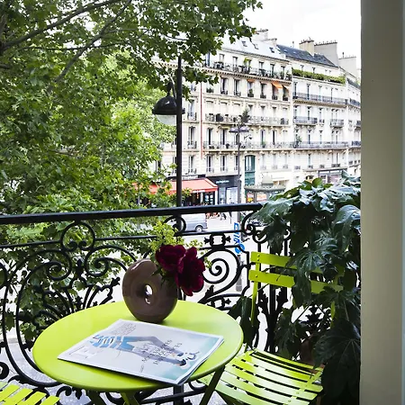 Plaza Elysees Отель