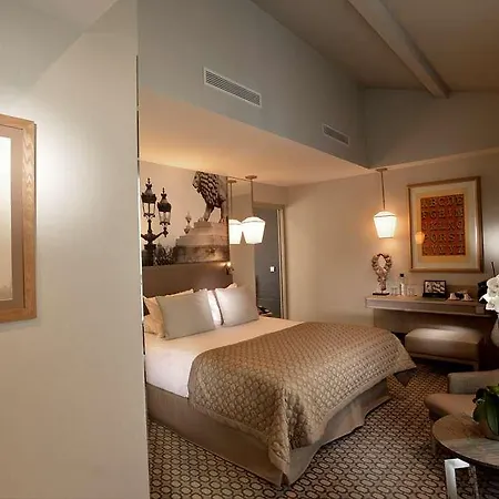 La Lanterne & By Timhotel 4* Paris