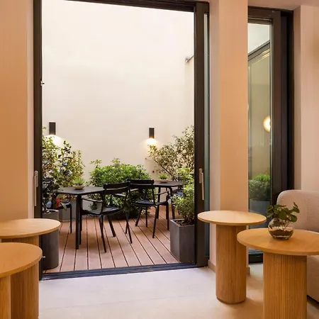 Hotel Este فندق
