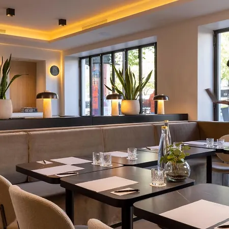 Hotel Este فندق