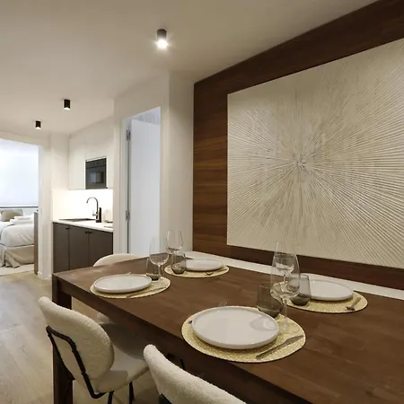 Chic Parisian Retreat 2-bedroom In The Vibrant 10th Arrond Apartment