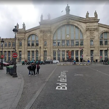 Beaux 2-pieces Gare Du Nord/gare De L'est Parigi