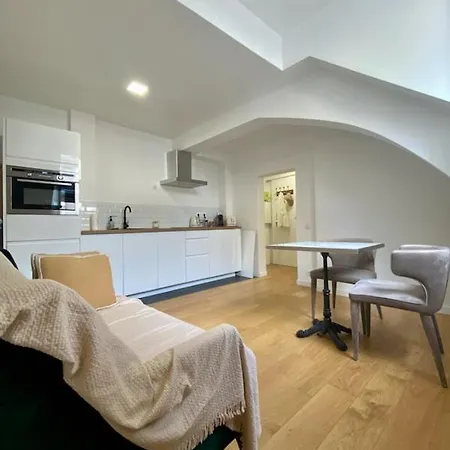 - Notre Dame - Pantheon - Luxembourg - 30 M2 Apartment *