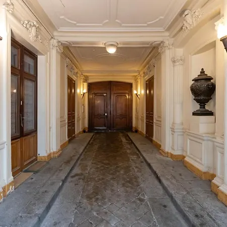 Modern And Elegant 1bd Near Montmartre Daire