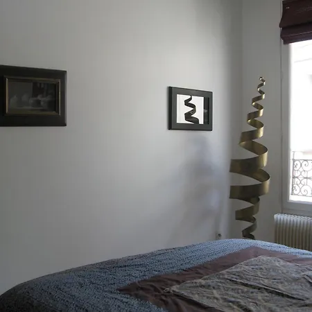 بيت ضيافة Stylish Flat With Balcony Facing South *