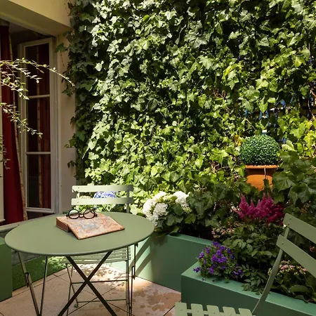 Hotel Le Saint Gregoire Paris