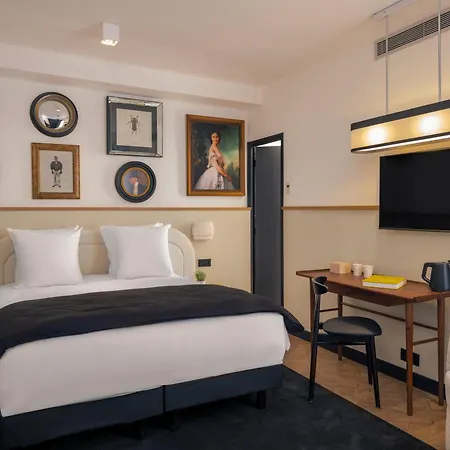 Solly Hotel Paris