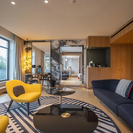 Le Cinq Codet Hotel