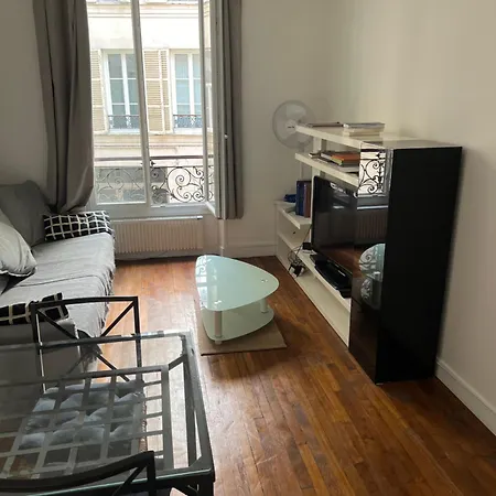- Champs Elysees - Arc De Triomphe Apartmán *