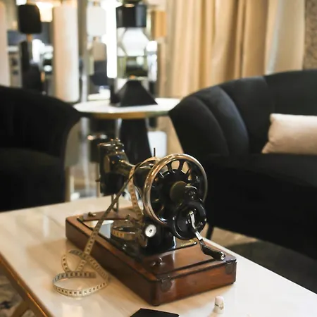 Hotel Le Derby Alma By Inwood Paris