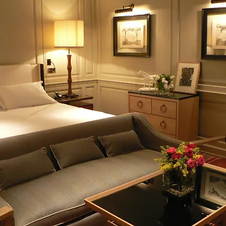 Marquis Faubourg Saint-honore Paris