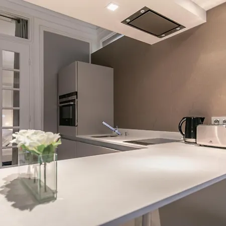 Appartamento Mba - Luxury Berthier Proche Des Ternes Parigi