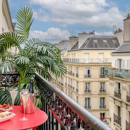 Avalon Gare Du Nord 3*