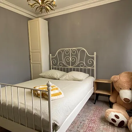 Apartment Des Champs Elysees