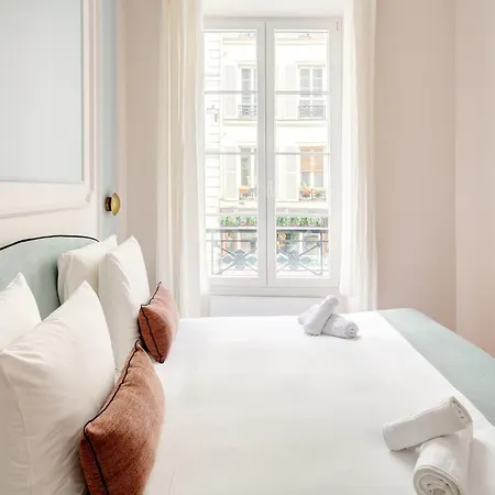 The Saint Georges Apartment Paris