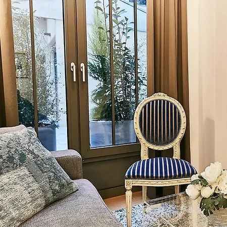 Apartment Du Louvre - Le Marais Paris