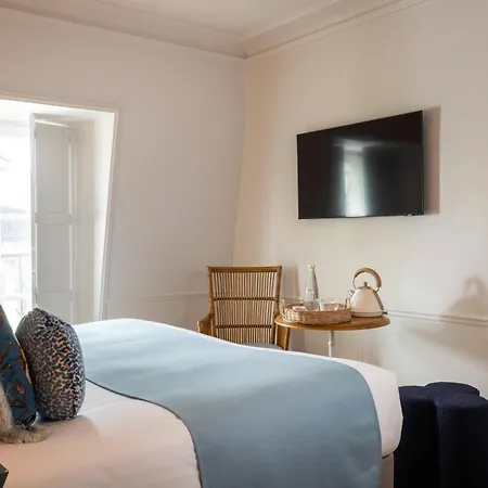 Hotel Le Lavoisier & Paris